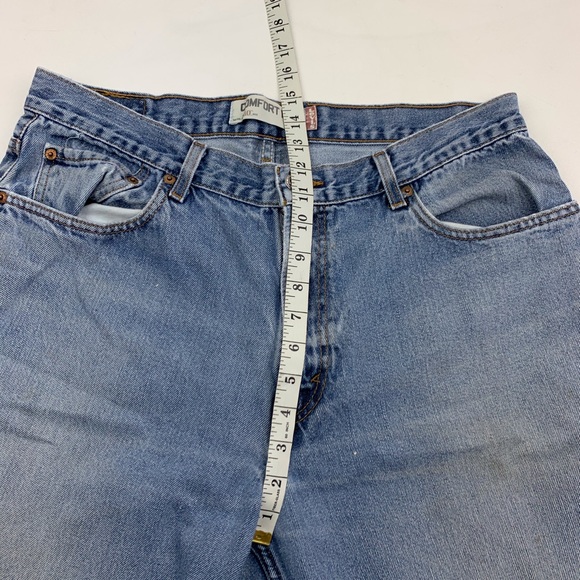 Vintage Levi’s 560 High Waist wedgie fit Jeans - Picture 4 of 7